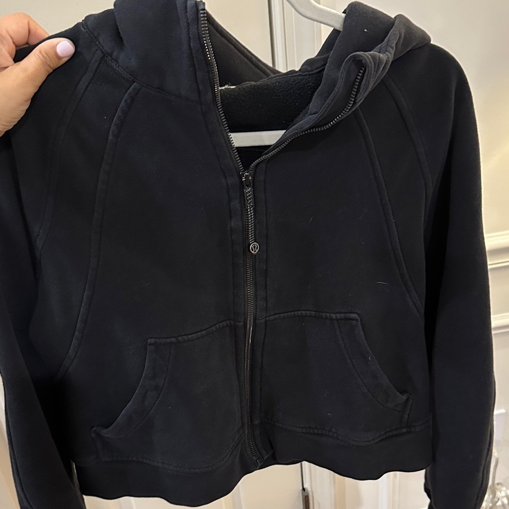 Lululemon Scuba Black Hoodie - Picture 2 of 4